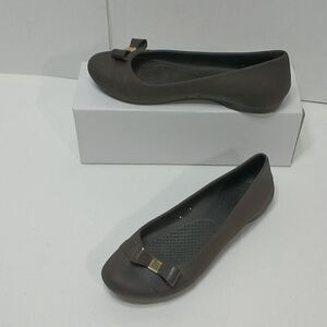 Crocs Women's 7 Brown Gianna Bow Ballet Flats